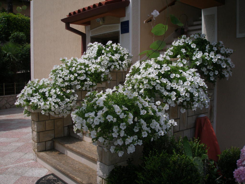 Apartments Vanda Mošćenička Draga Esterno foto